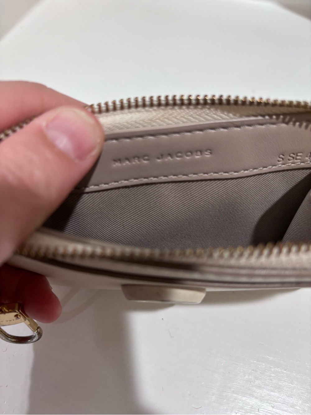 Marc Jacobs Women's The Leather J Marc Top Zip Multi Wallet - Picture 7 of 10